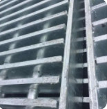 La pressione ha saldato l'acciaio inossidabile che gratta il passo sopportante di 30mm Antivari