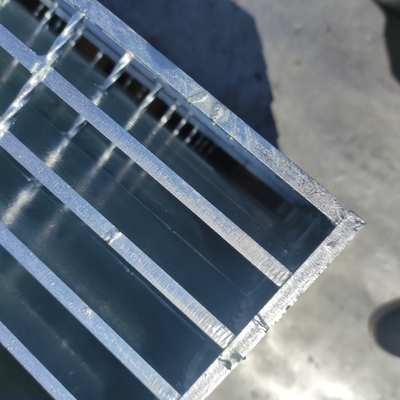 La pressione ha saldato la immersione calda della grata d'acciaio del metallo del carbonio Q235 galvanizzata