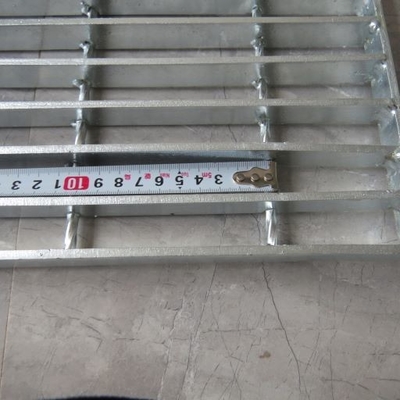 Grata di Made Engineering Steel del sarto per la piattaforma della pianta