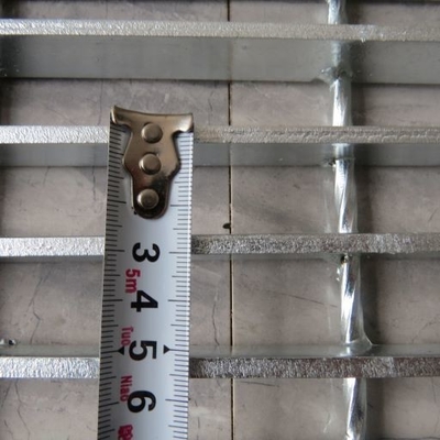 Grata di Made Engineering Steel del sarto per la piattaforma della pianta