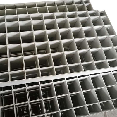 Coperchio stridente d'acciaio galvanizzato resistente alla corrosione del metallo per il passaggio pedonale dello scolo