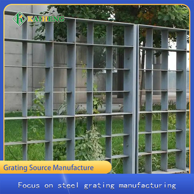 La immersione calda Q235 del acciaio al carbonio ha galvanizzato Mesh Fencing Grid Customized saldato