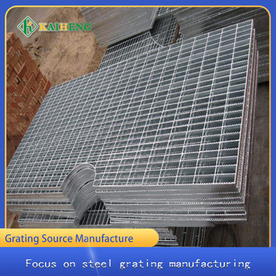 La immersione calda Q235 del acciaio al carbonio ha galvanizzato Mesh Fencing Grid Customized saldato