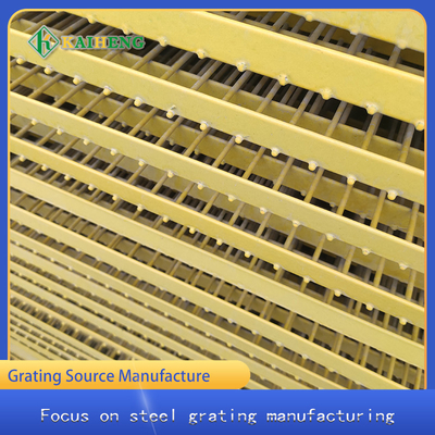 Acciaio inferiore Mesh Grating Plastic Impregnated del pavimento di griglia del metallo della gabbia